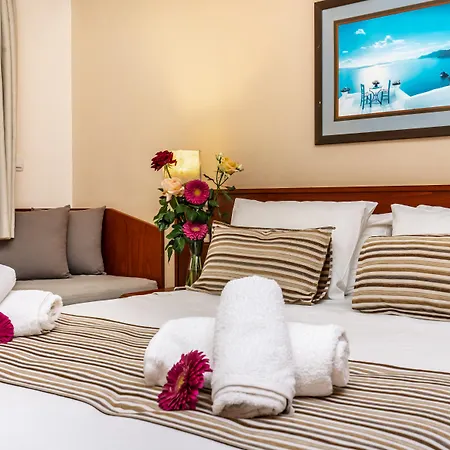 Aparthotel Philoxenia & Malia (Crete)