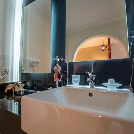Aparthotel Philoxenia & 3*