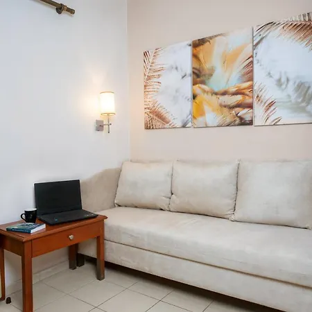 Philoxenia & Aparthotel 3*